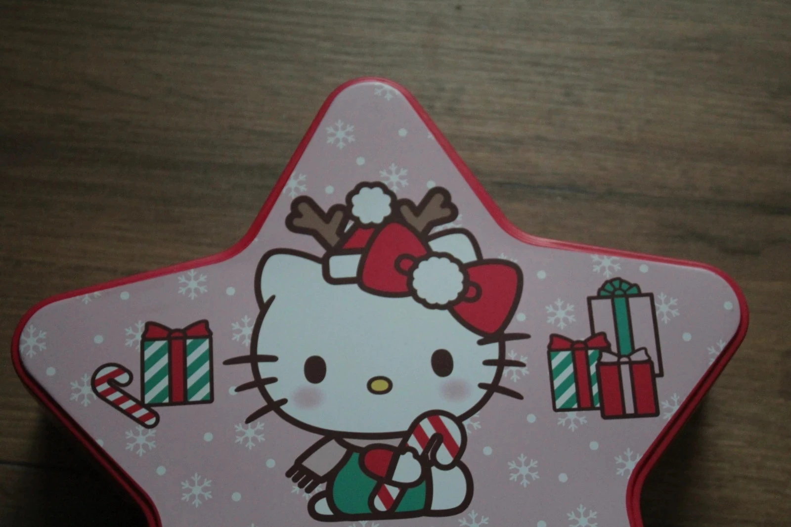 Caixa de metal Hello Kitty - Edição Especial de Natal – photo 8